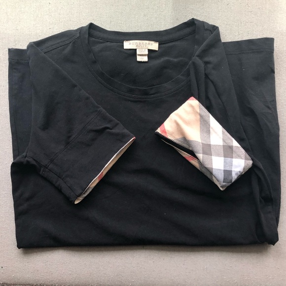 Burberry Tops - PRICE DROP 🔥 Burberry shirt